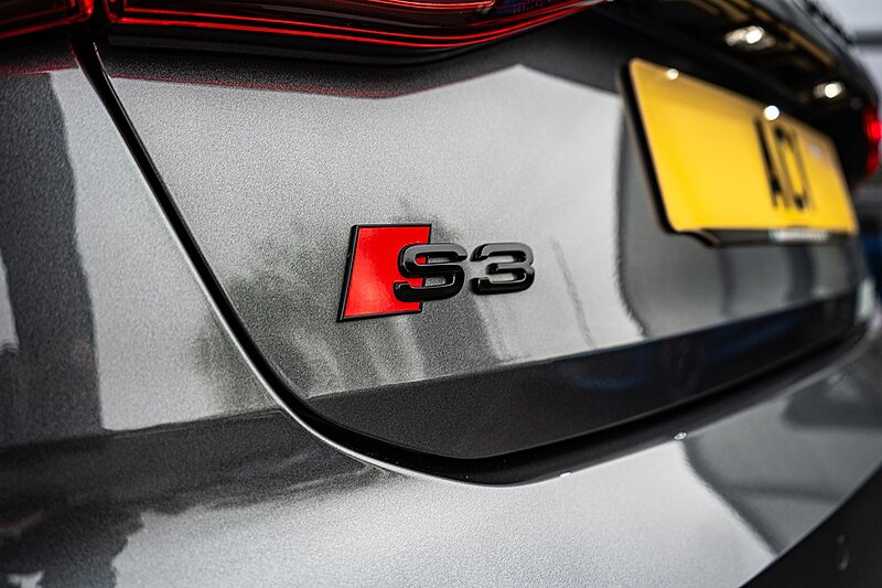 Audi 2.0 TFSI Vorsprung Sportback 5dr Petrol S Tronic quattro Euro 6 (s/s) (310 ps)