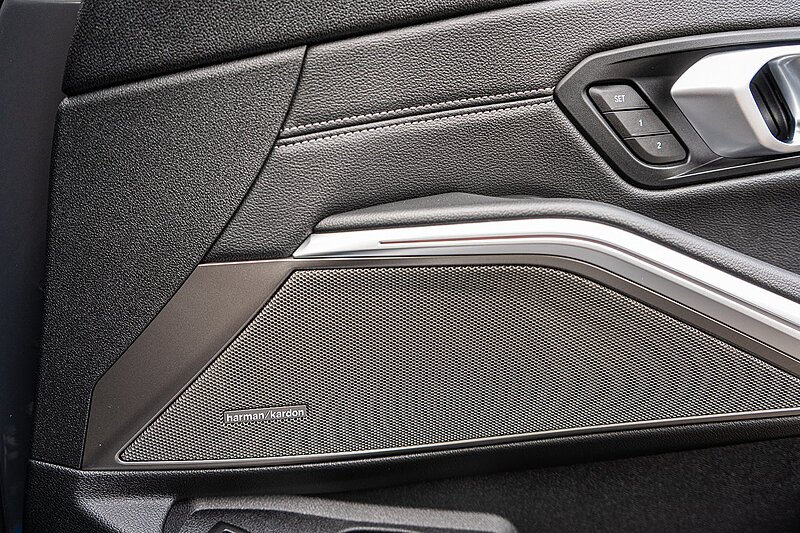 BMW 3.0 330d M xDrive Sport Pro Edition Touring 5dr Diesel Auto xDrive Euro 6 (s/s) (265 ps)