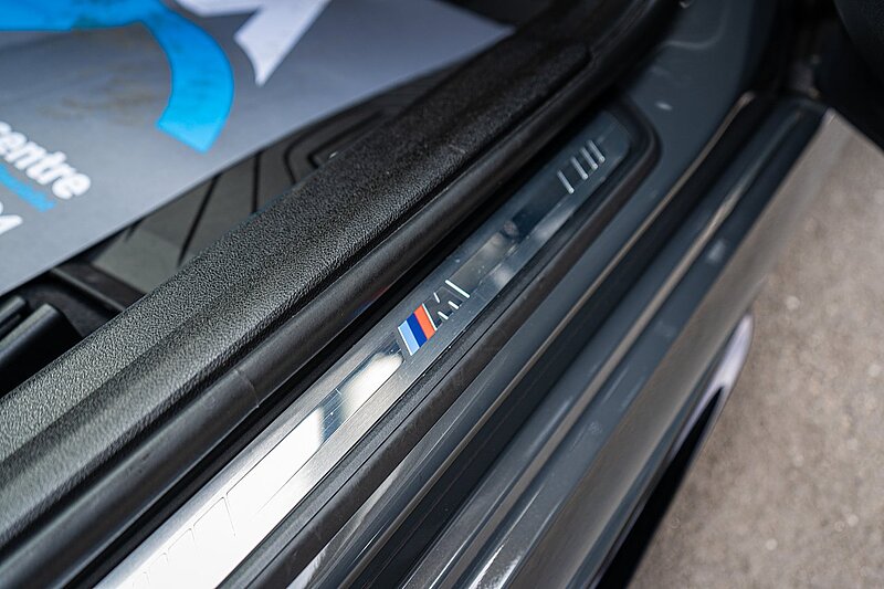 BMW 3.0 330d M xDrive Sport Pro Edition Touring 5dr Diesel Auto xDrive Euro 6 (s/s) (265 ps)