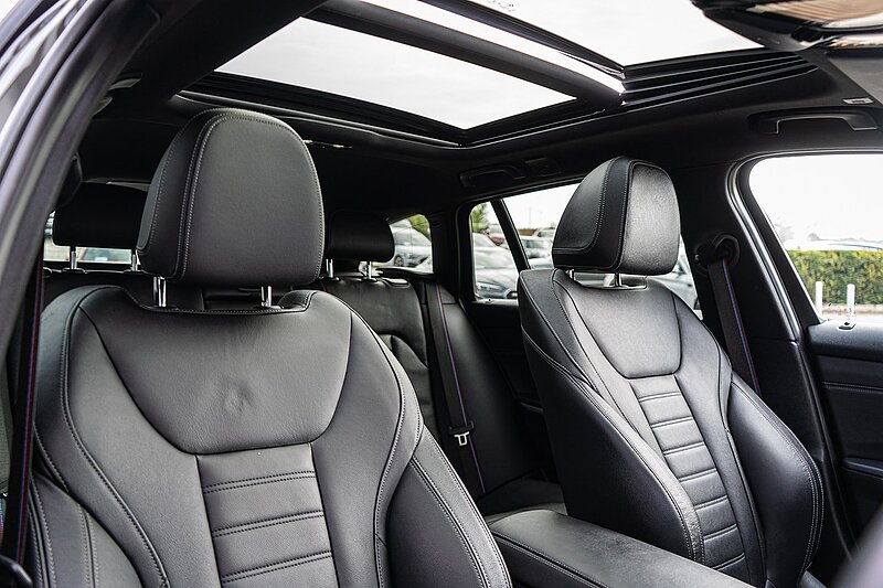 BMW 3.0 330d M xDrive Sport Pro Edition Touring 5dr Diesel Auto xDrive Euro 6 (s/s) (265 ps)