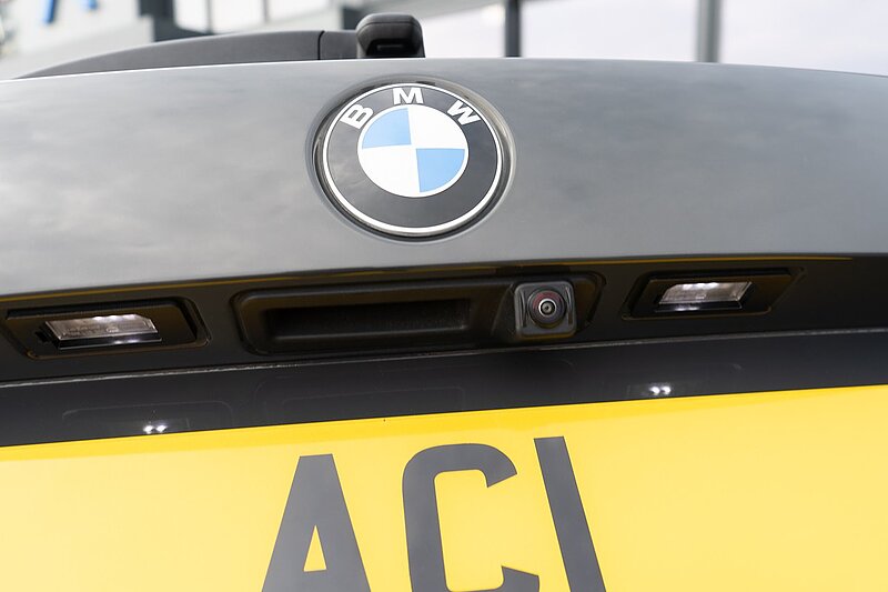 BMW 3.0 330d M xDrive Sport Pro Edition Touring 5dr Diesel Auto xDrive Euro 6 (s/s) (265 ps)