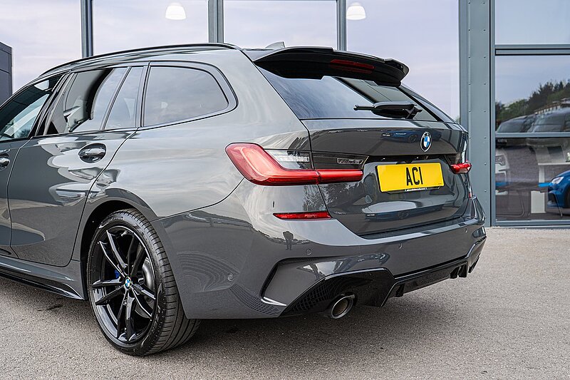 BMW 3.0 330d M xDrive Sport Pro Edition Touring 5dr Diesel Auto xDrive Euro 6 (s/s) (265 ps)
