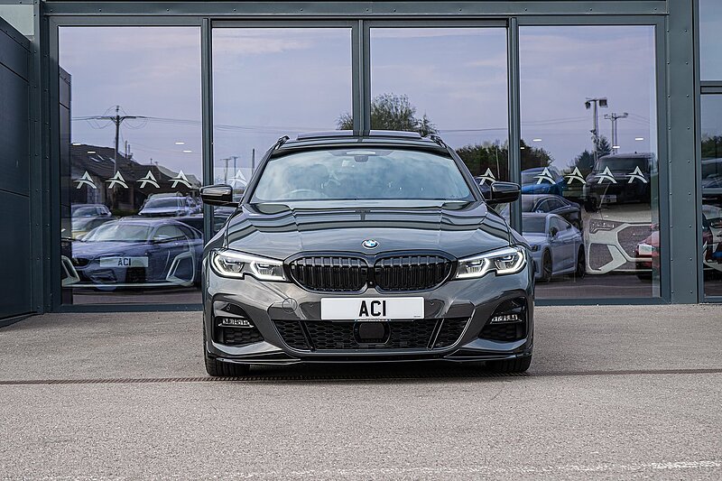 BMW 3.0 330d M xDrive Sport Pro Edition Touring 5dr Diesel Auto xDrive Euro 6 (s/s) (265 ps)