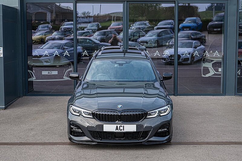 BMW 3.0 330d M xDrive Sport Pro Edition Touring 5dr Diesel Auto xDrive Euro 6 (s/s) (265 ps)
