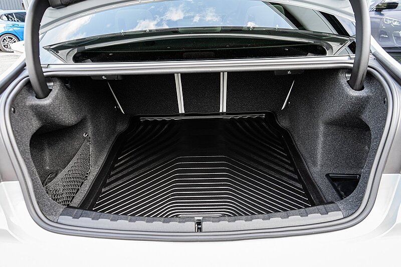 BMW 3.0 BiTurbo Competition M Saloon 4dr Petrol Steptronic xDrive Euro 6 (s/s) (510 ps)