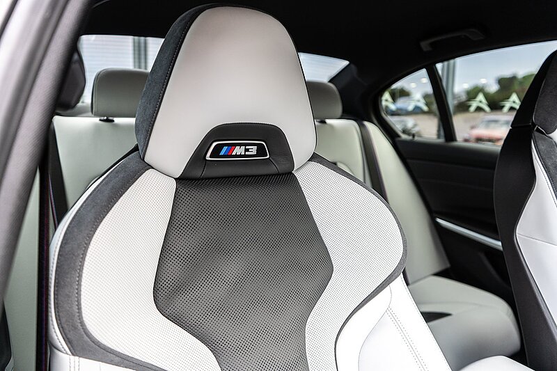 BMW 3.0 BiTurbo Competition M Saloon 4dr Petrol Steptronic xDrive Euro 6 (s/s) (510 ps)