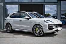 Porsche 3.0 V6 E-Hybrid 25.9kWh SUV 5dr Petrol Plug-in Hybrid TiptronicS 4WD Euro 6 (s/s) (470 ps)