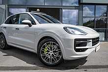 Porsche 3.0 V6 E-Hybrid 25.9kWh SUV 5dr Petrol Plug-in Hybrid TiptronicS 4WD Euro 6 (s/s) (470 ps)