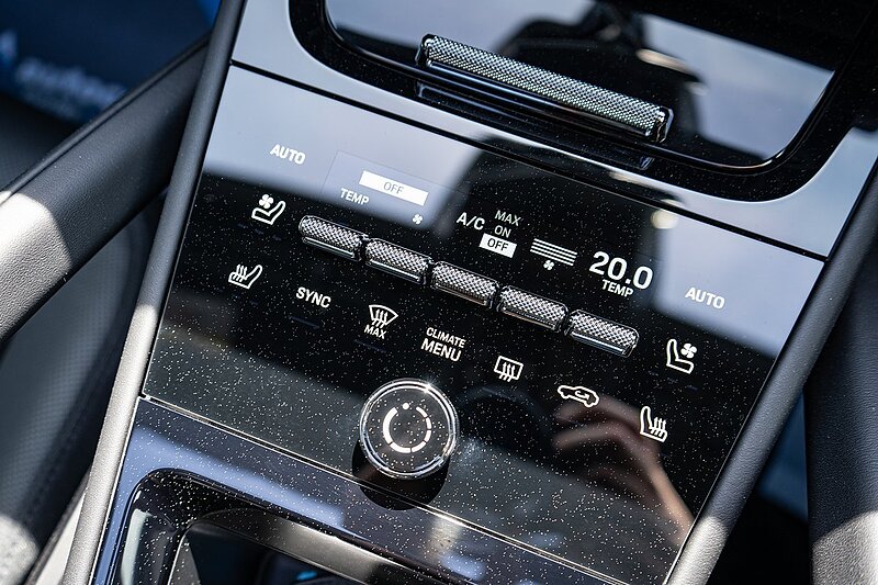 Porsche 3.0 V6 E-Hybrid 25.9kWh SUV 5dr Petrol Plug-in Hybrid TiptronicS 4WD Euro 6 (s/s) (470 ps)