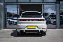 Porsche 3.0 V6 E-Hybrid 25.9kWh SUV 5dr Petrol Plug-in Hybrid TiptronicS 4WD Euro 6 (s/s) (470 ps)