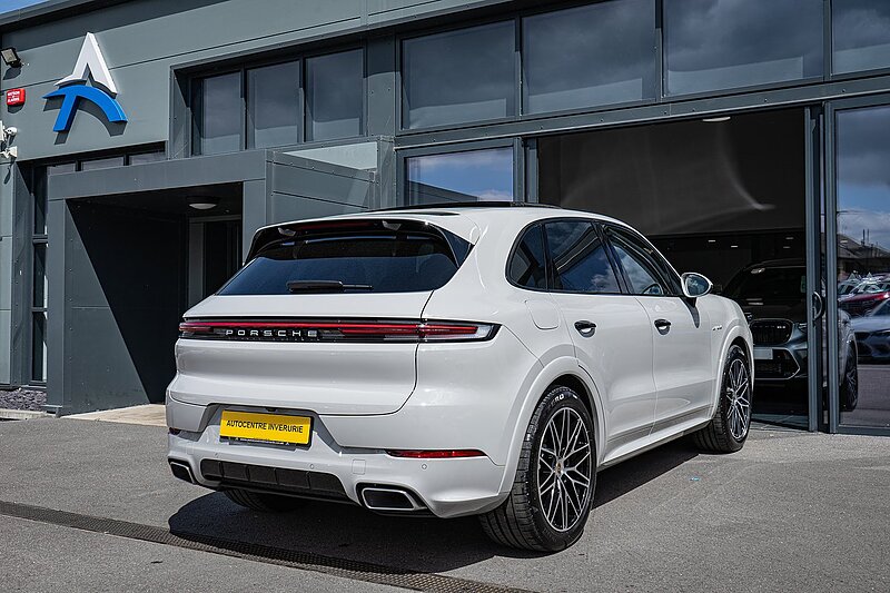 Porsche 3.0 V6 E-Hybrid 25.9kWh SUV 5dr Petrol Plug-in Hybrid TiptronicS 4WD Euro 6 (s/s) (470 ps)