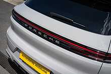 Porsche 3.0 V6 E-Hybrid 25.9kWh SUV 5dr Petrol Plug-in Hybrid TiptronicS 4WD Euro 6 (s/s) (470 ps)