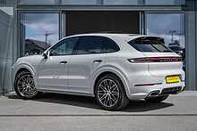 Porsche 3.0 V6 E-Hybrid 25.9kWh SUV 5dr Petrol Plug-in Hybrid TiptronicS 4WD Euro 6 (s/s) (470 ps)