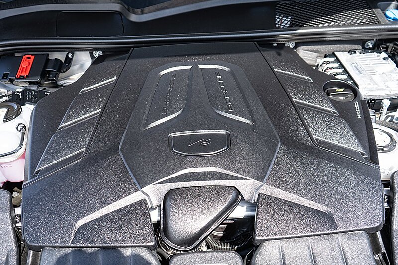 Porsche 3.0 V6 E-Hybrid 25.9kWh SUV 5dr Petrol Plug-in Hybrid TiptronicS 4WD Euro 6 (s/s) (470 ps)