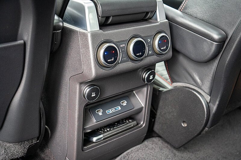 Land Rover 3.0 SD V6 HSE Luxury SUV 5dr Diesel Auto 4WD Euro 6 (s/s) (306 ps)