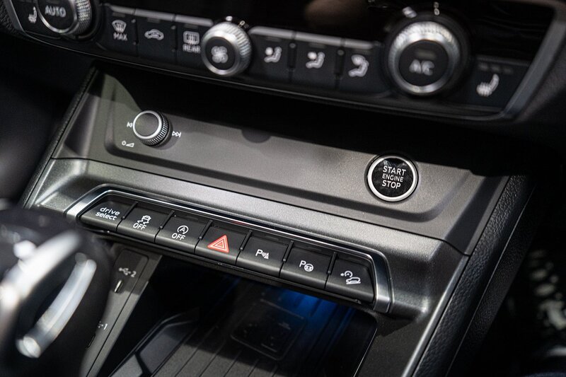 Audi 2.0 TDI 40 Vorsprung Sportback 5dr Diesel S Tronic quattro Euro 6 (s/s) (200 ps)