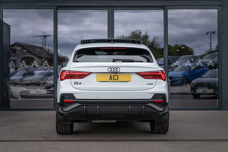 Audi 2.0 TDI 40 Vorsprung Sportback 5dr Diesel S Tronic quattro Euro 6 (s/s) (200 ps)