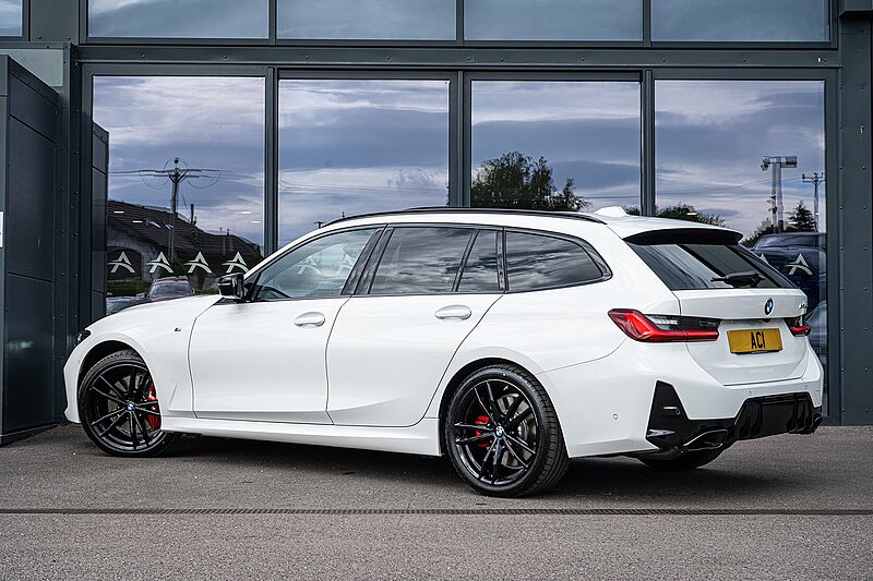 BMW 3.0 M340d MHT Touring 5dr Diesel Hybrid Auto xDrive Euro 6 (s/s) (340 ps)