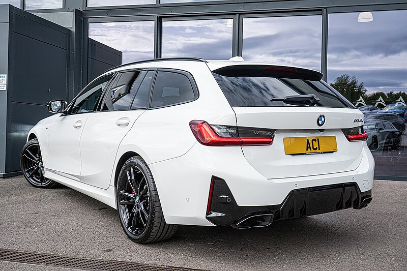 BMW 3.0 M340d MHT Touring 5dr Diesel Hybrid Auto xDrive Euro 6 (s/s) (340 ps)