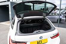 BMW 3.0 M340d MHT Touring 5dr Diesel Hybrid Auto xDrive Euro 6 (s/s) (340 ps)