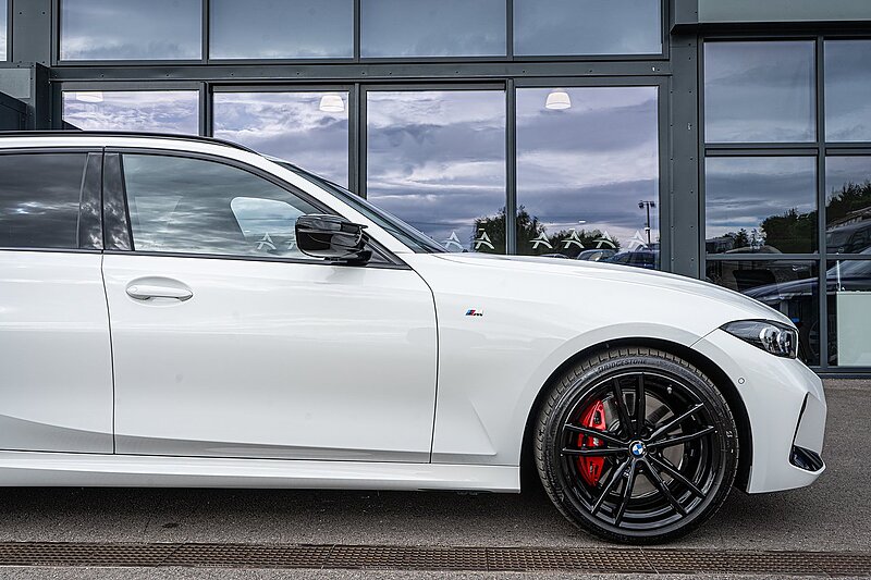 BMW 3.0 M340d MHT Touring 5dr Diesel Hybrid Auto xDrive Euro 6 (s/s) (340 ps)