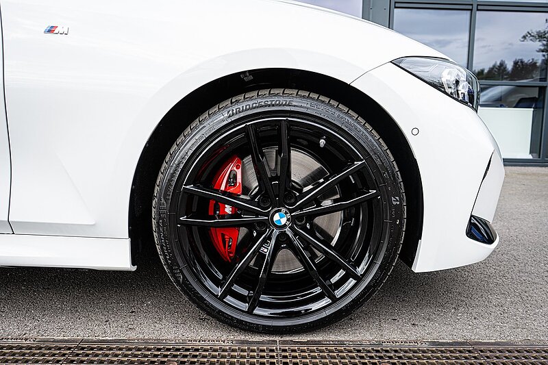 BMW 3.0 M340d MHT Touring 5dr Diesel Hybrid Auto xDrive Euro 6 (s/s) (340 ps)