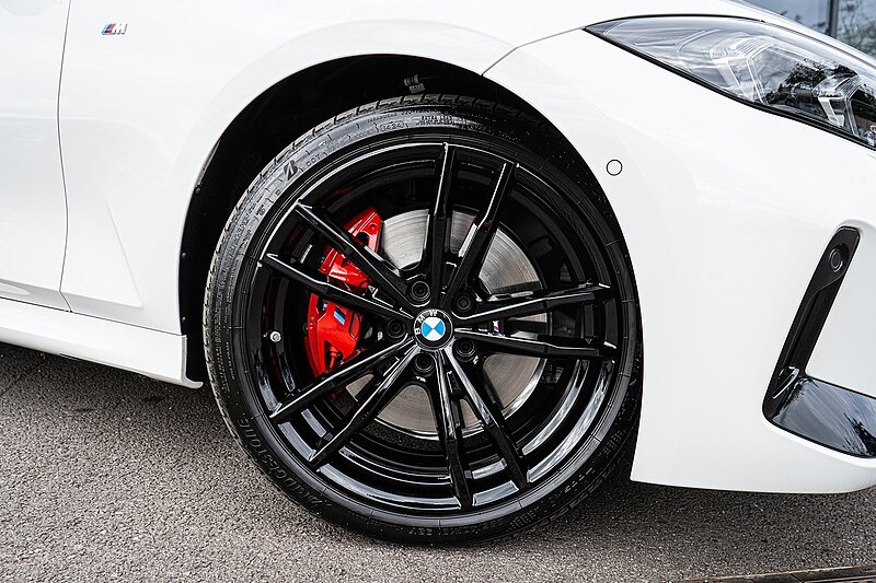 BMW 3.0 M340d MHT Touring 5dr Diesel Hybrid Auto xDrive Euro 6 (s/s) (340 ps)