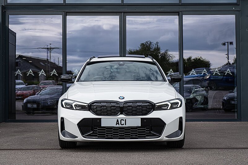 BMW 3.0 M340d MHT Touring 5dr Diesel Hybrid Auto xDrive Euro 6 (s/s) (340 ps)