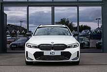 BMW 3.0 M340d MHT Touring 5dr Diesel Hybrid Auto xDrive Euro 6 (s/s) (340 ps)