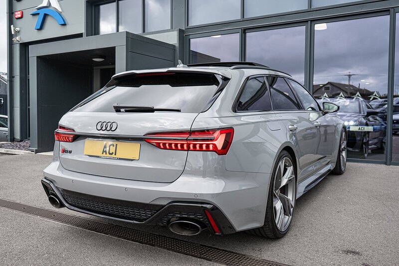 Audi 4.0 TFSI V8 Vorsprung Estate 5dr Petrol Tiptronic quattro Euro 6 (s/s) (600 ps)