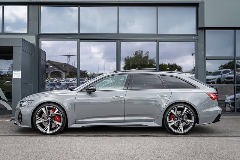 Audi 4.0 TFSI V8 Vorsprung Estate 5dr Petrol Tiptronic quattro Euro 6 (s/s) (600 ps)