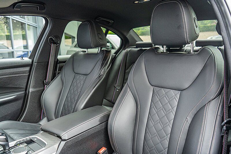 BMW 3.0 M340i Saloon 4dr Petrol Auto xDrive Euro 6 (s/s) (374 ps)