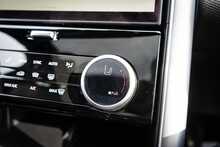 Land Rover 3.0 D300 MHEV R-Dynamic HSE SUV 5dr Diesel Auto 4WD Euro 6 (s/s) (300 ps)