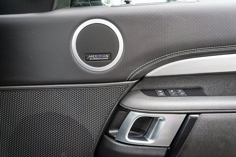 Land Rover 3.0 D300 MHEV R-Dynamic HSE SUV 5dr Diesel Auto 4WD Euro 6 (s/s) (300 ps)