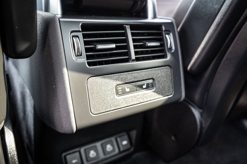 Land Rover 3.0 D300 MHEV R-Dynamic HSE SUV 5dr Diesel Auto 4WD Euro 6 (s/s) (300 ps)