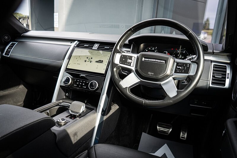 Land Rover 3.0 D300 MHEV R-Dynamic HSE SUV 5dr Diesel Auto 4WD Euro 6 (s/s) (300 ps)