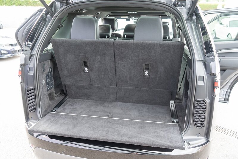 Land Rover 3.0 D300 MHEV R-Dynamic HSE SUV 5dr Diesel Auto 4WD Euro 6 (s/s) (300 ps)