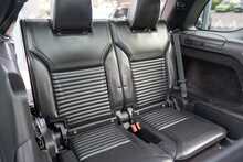 Land Rover 3.0 D300 MHEV R-Dynamic HSE SUV 5dr Diesel Auto 4WD Euro 6 (s/s) (300 ps)