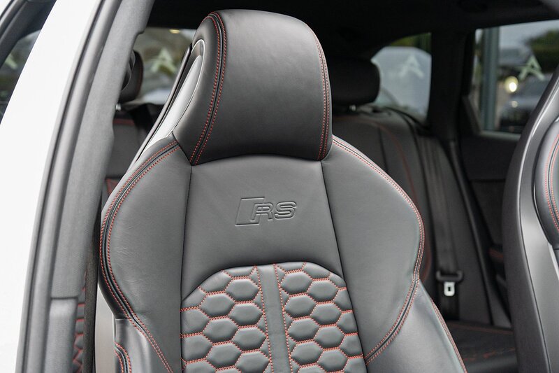 Audi 2.9 TFSI V6 Estate 5dr Petrol Tiptronic quattro Euro 6 (s/s) (450 ps)