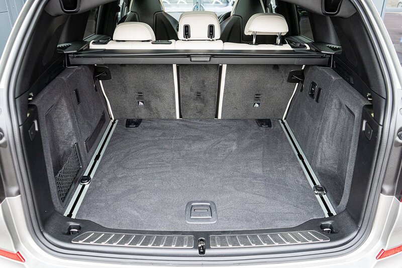 BMW i Competition SUV 3.0 Automatic Petrol