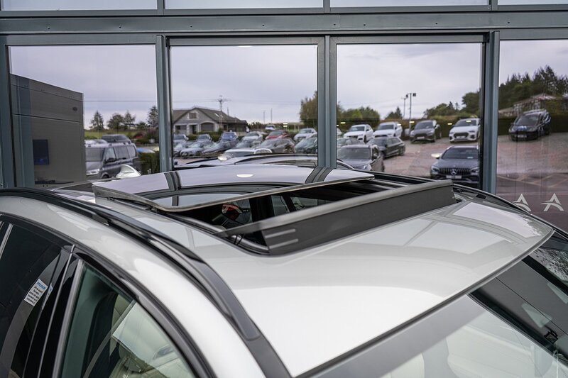 BMW i Competition SUV 3.0 Automatic Petrol