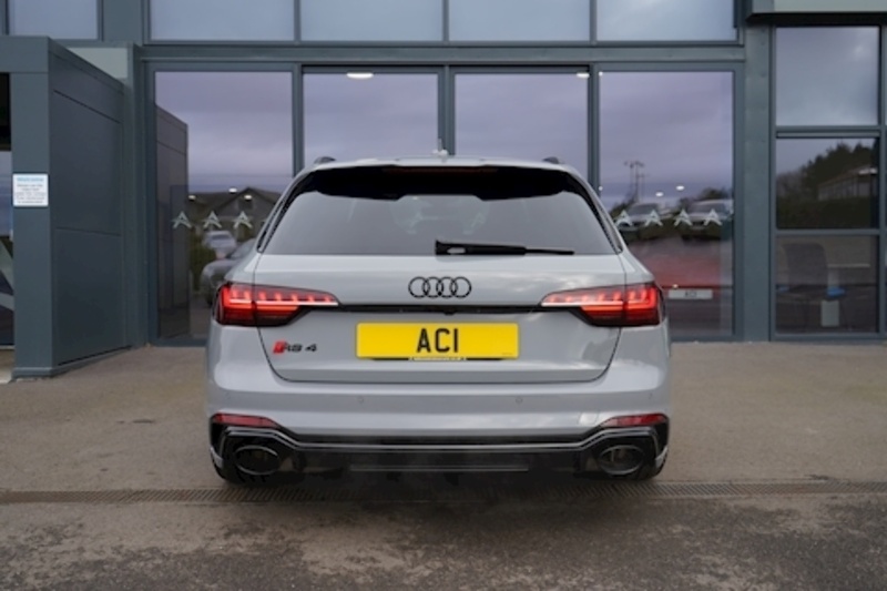 Audi 2.9 TFSI V6 Carbon Black Estate 5dr Petrol Tiptronic quattro Euro 6 (s/s) (450 ps)