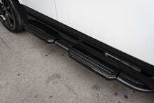 Land Rover 3.0 D300 MHEV X-Dynamic HSE SUV 5dr Diesel Auto 4WD Euro 6 (s/s) (300 ps)