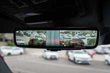 Land Rover 3.0 D300 MHEV X-Dynamic HSE SUV 5dr Diesel Auto 4WD Euro 6 (s/s) (300 ps)