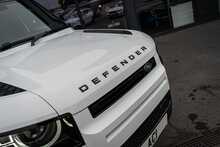 Land Rover 3.0 D300 MHEV X-Dynamic HSE SUV 5dr Diesel Auto 4WD Euro 6 (s/s) (300 ps)