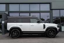 Land Rover 3.0 D300 MHEV X-Dynamic HSE SUV 5dr Diesel Auto 4WD Euro 6 (s/s) (300 ps)