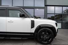 Land Rover 3.0 D300 MHEV X-Dynamic HSE SUV 5dr Diesel Auto 4WD Euro 6 (s/s) (300 ps)