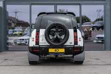 Land Rover 3.0 D300 MHEV X-Dynamic HSE SUV 5dr Diesel Auto 4WD Euro 6 (s/s) (300 ps)