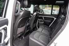 Land Rover 3.0 D300 MHEV X-Dynamic HSE SUV 5dr Diesel Auto 4WD Euro 6 (s/s) (300 ps)