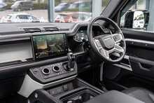 Land Rover 3.0 D300 MHEV X-Dynamic HSE SUV 5dr Diesel Auto 4WD Euro 6 (s/s) (300 ps)